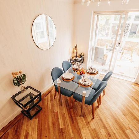 Booker Avenue House - 4 Bedroom House With Garden And Parking Milton Keynes Buitenkant foto