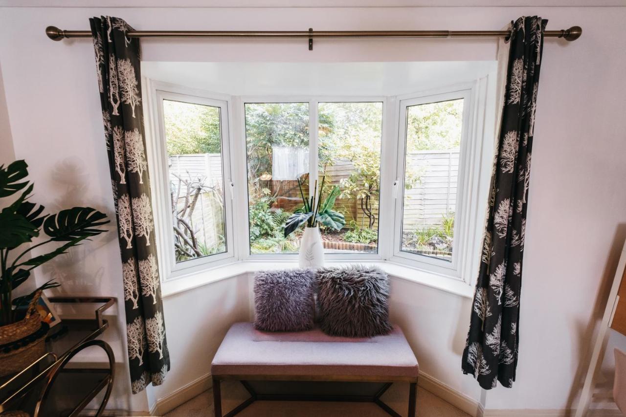 Booker Avenue House - 4 Bedroom House With Garden And Parking Milton Keynes Buitenkant foto