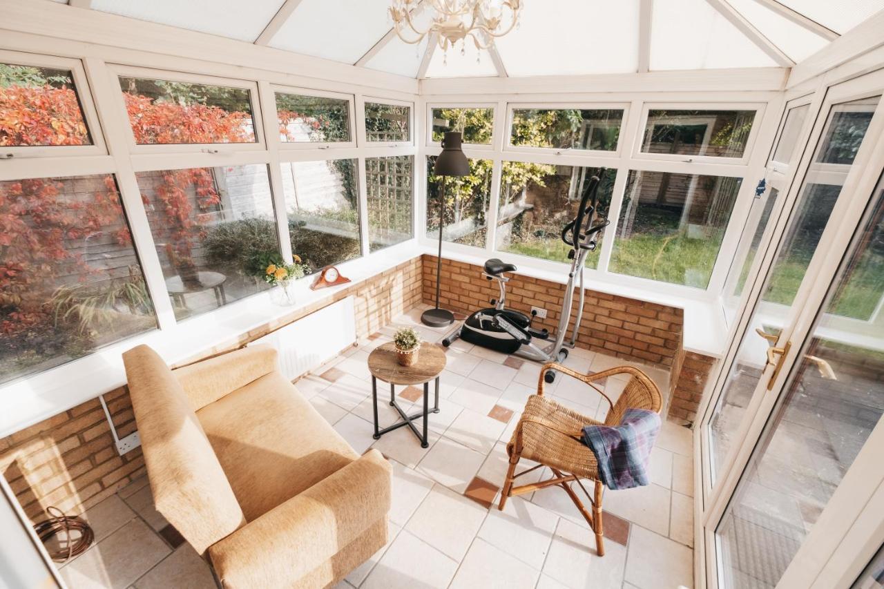 Booker Avenue House - 4 Bedroom House With Garden And Parking Milton Keynes Buitenkant foto